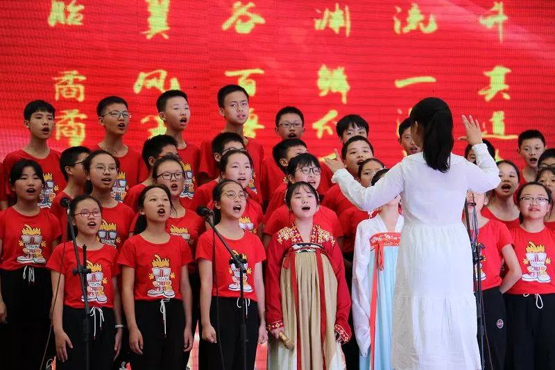 乐竞体育平台-歌声穿越时空的回响